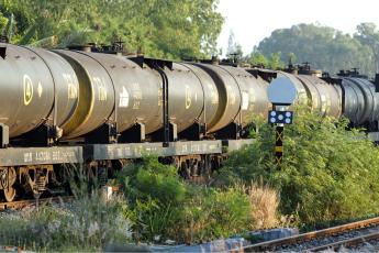 oil train